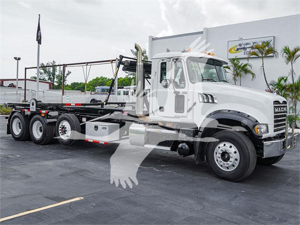 2016 GRANITE GU713 MACK - image 1 of 6