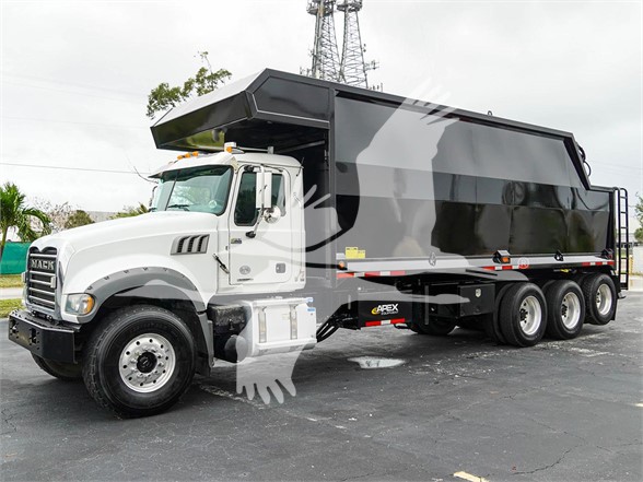 2019 GRANITE 64FR MACK - image 2 of 6