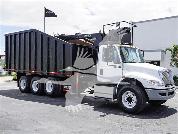 2016 WORKSTAR 7400 INTERNATIONAL - image 2 of 6