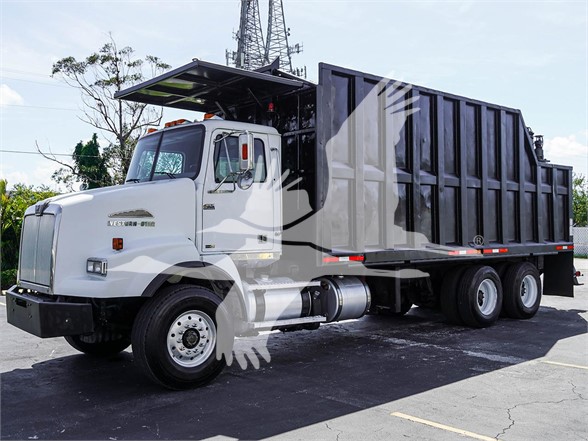 2012 4900 WESTERN STAR - image 3 of 6