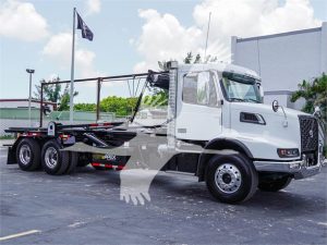 2025 VOLVO VHD64F400 9015092166