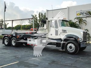 2022 MACK GRANITE 64FR 8043132585