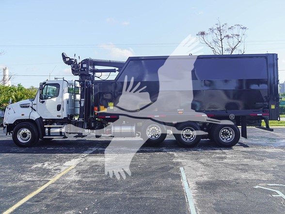 2025 114SD FREIGHTLINER - image 5 of 6