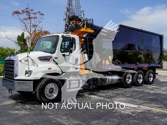 2025 114SD FREIGHTLINER - image 2 of 6